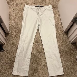 Dockers Slim Fit Signature Khaki in Light Tan Color Size 33x32